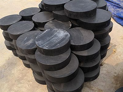 尼勒克县板式橡胶支座由若干层橡胶片与薄钢板经加压硫化
